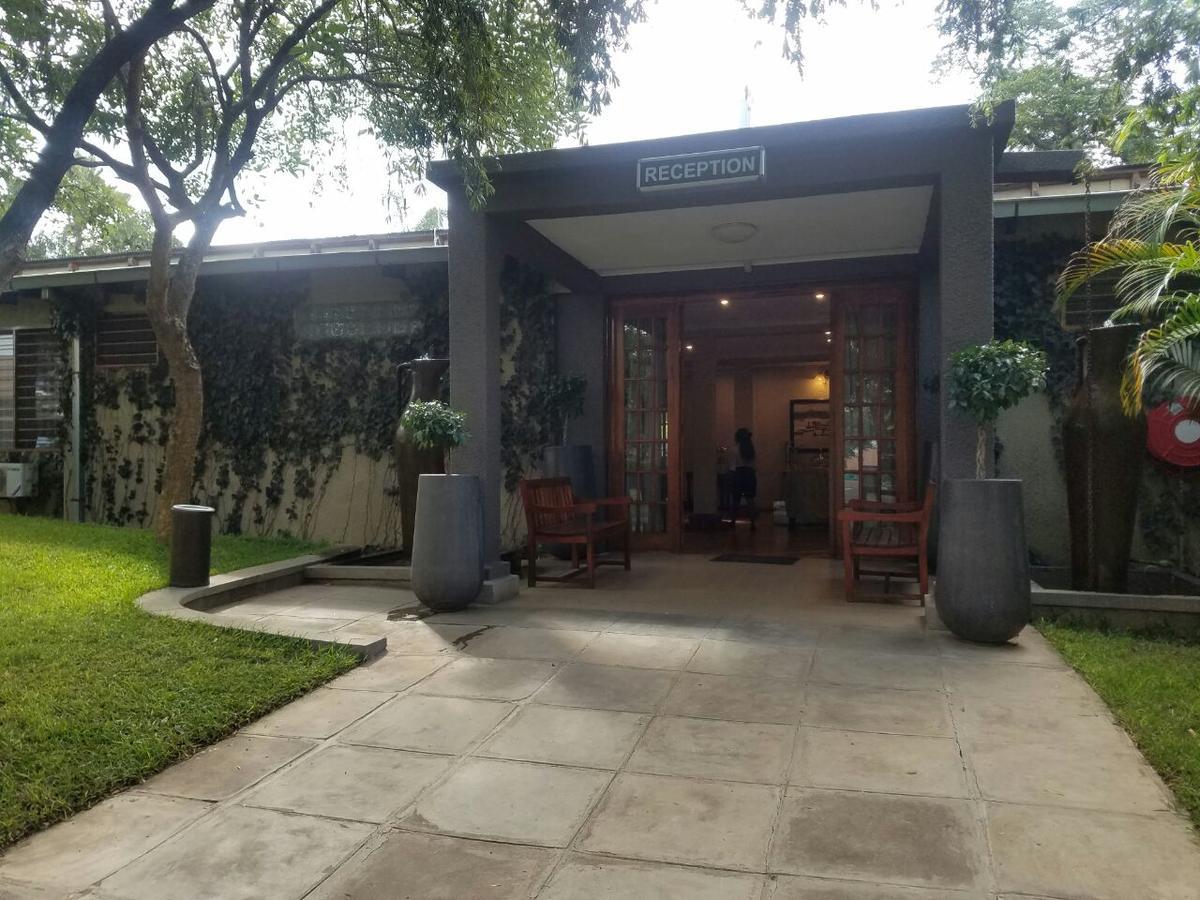 Ufulu Gardens Hotel Lilongwe Extérieur photo