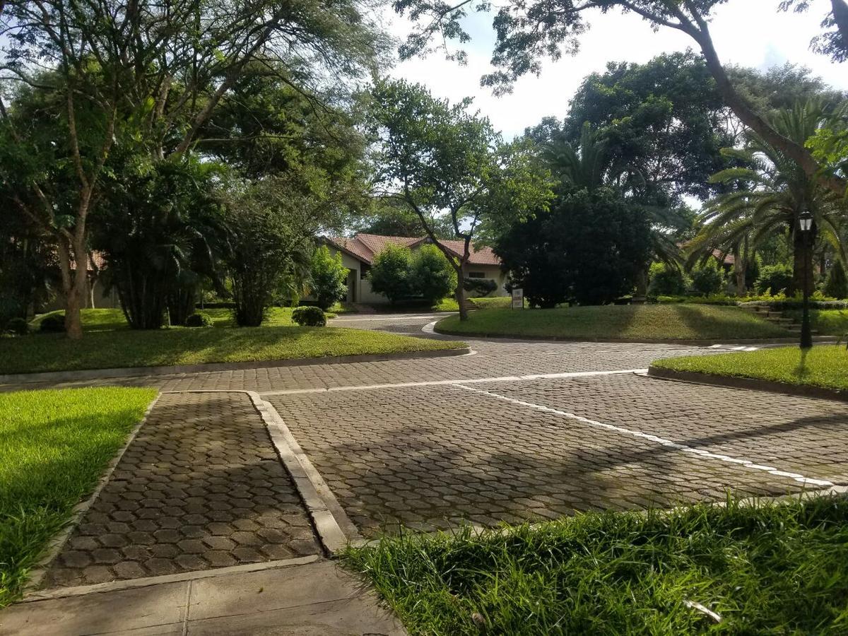 Ufulu Gardens Hotel Lilongwe Extérieur photo