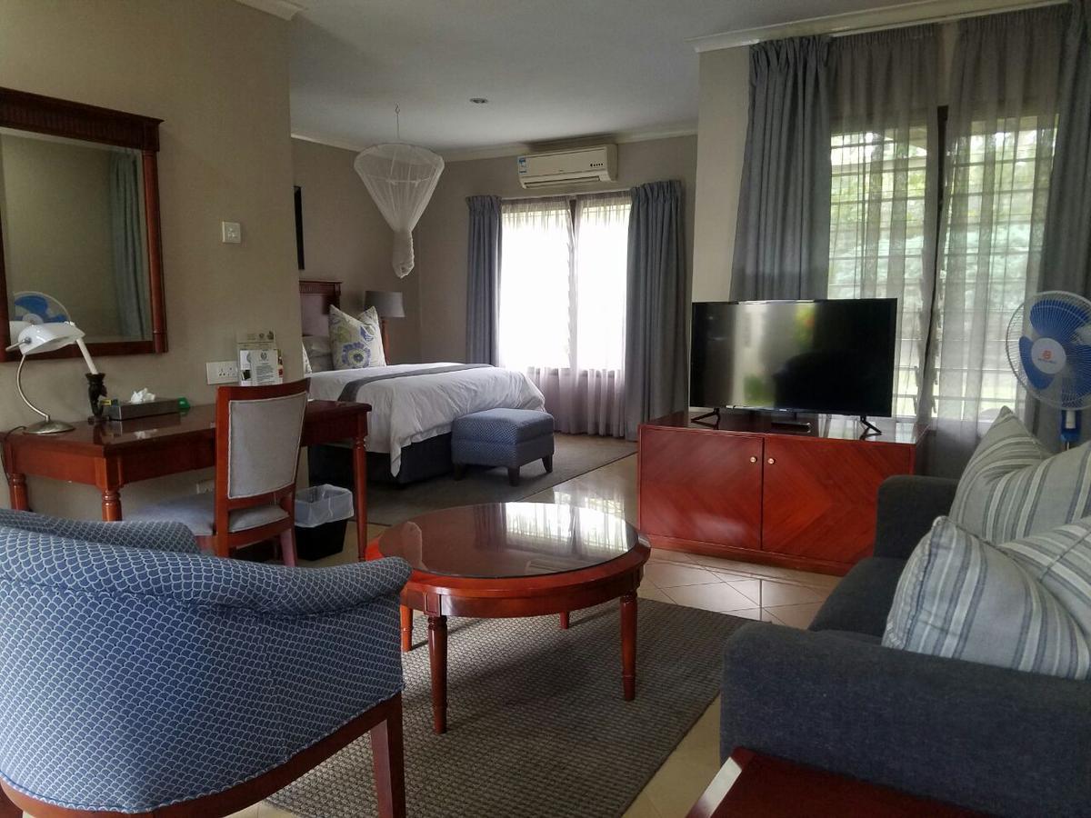 Ufulu Gardens Hotel Lilongwe Extérieur photo