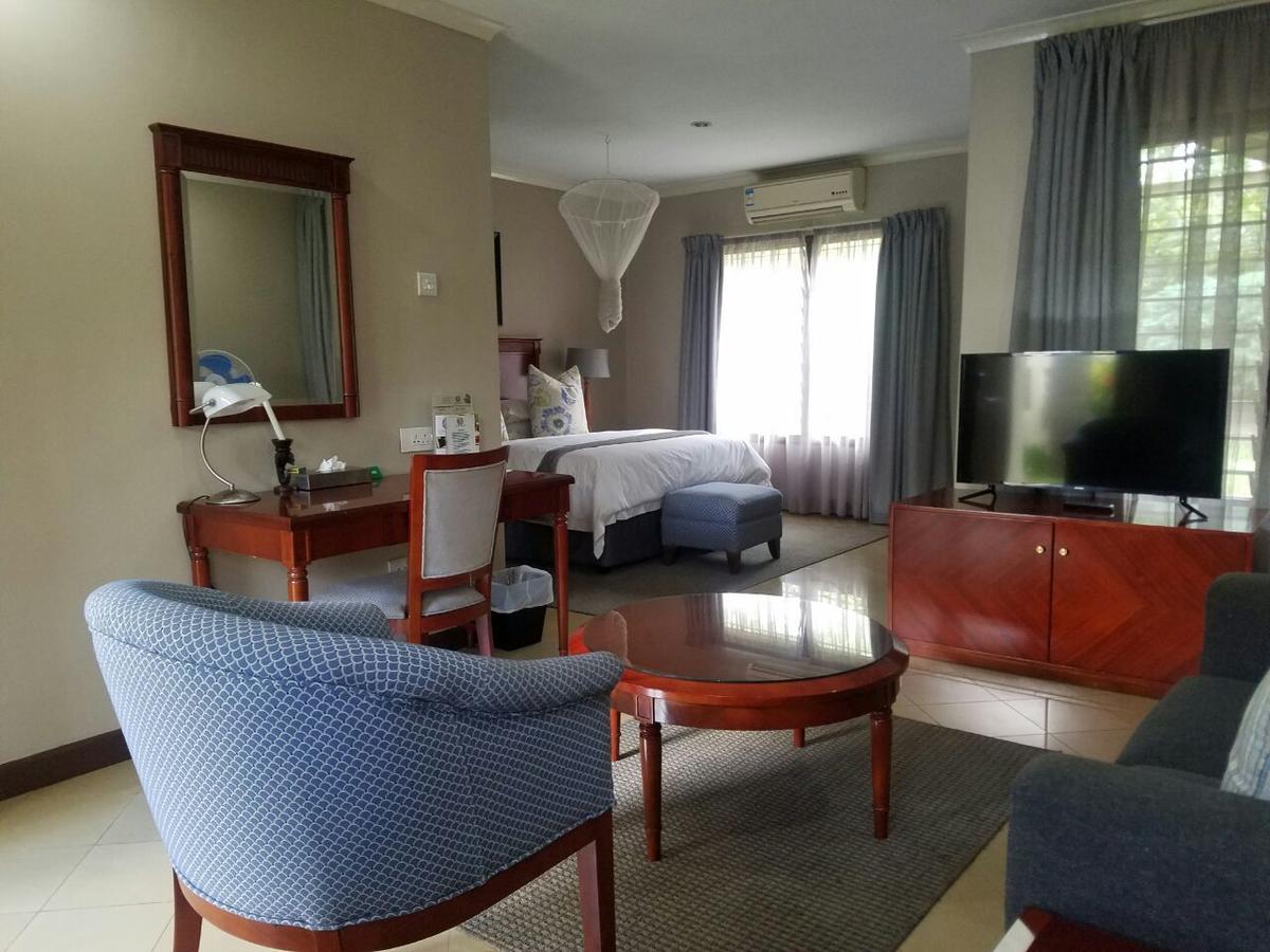 Ufulu Gardens Hotel Lilongwe Extérieur photo