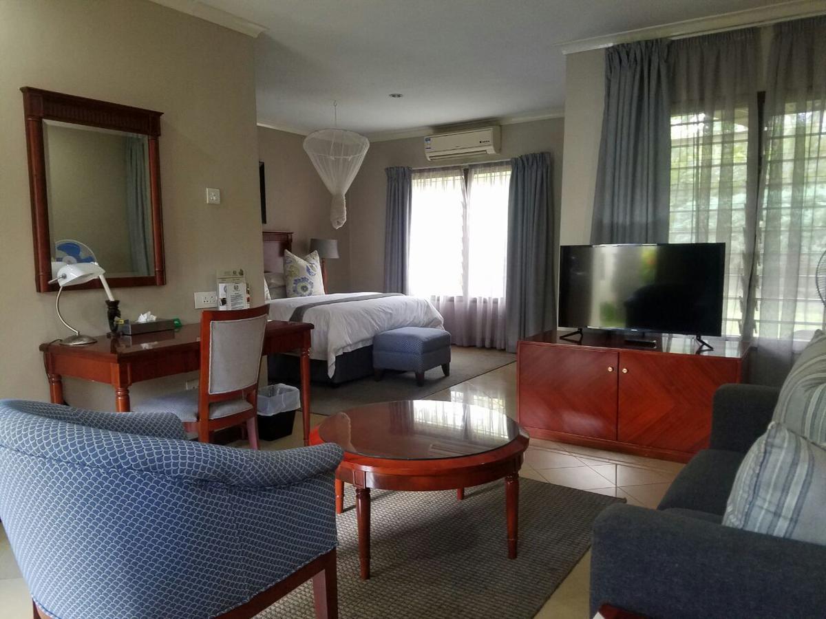 Ufulu Gardens Hotel Lilongwe Extérieur photo