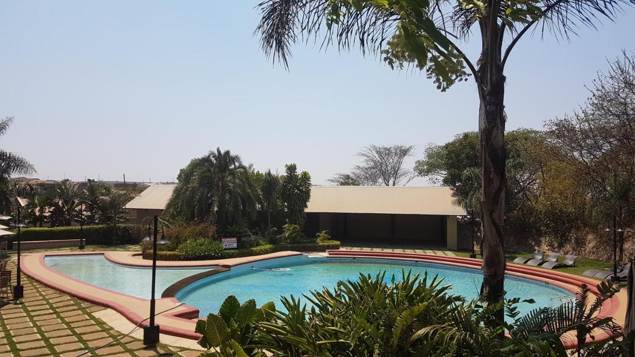 Ufulu Gardens Hotel Lilongwe Extérieur photo